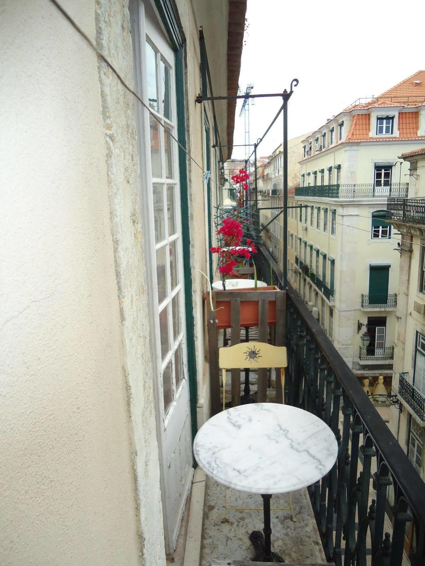 New Aljubarrota Guest House Lisboa Extérieur photo