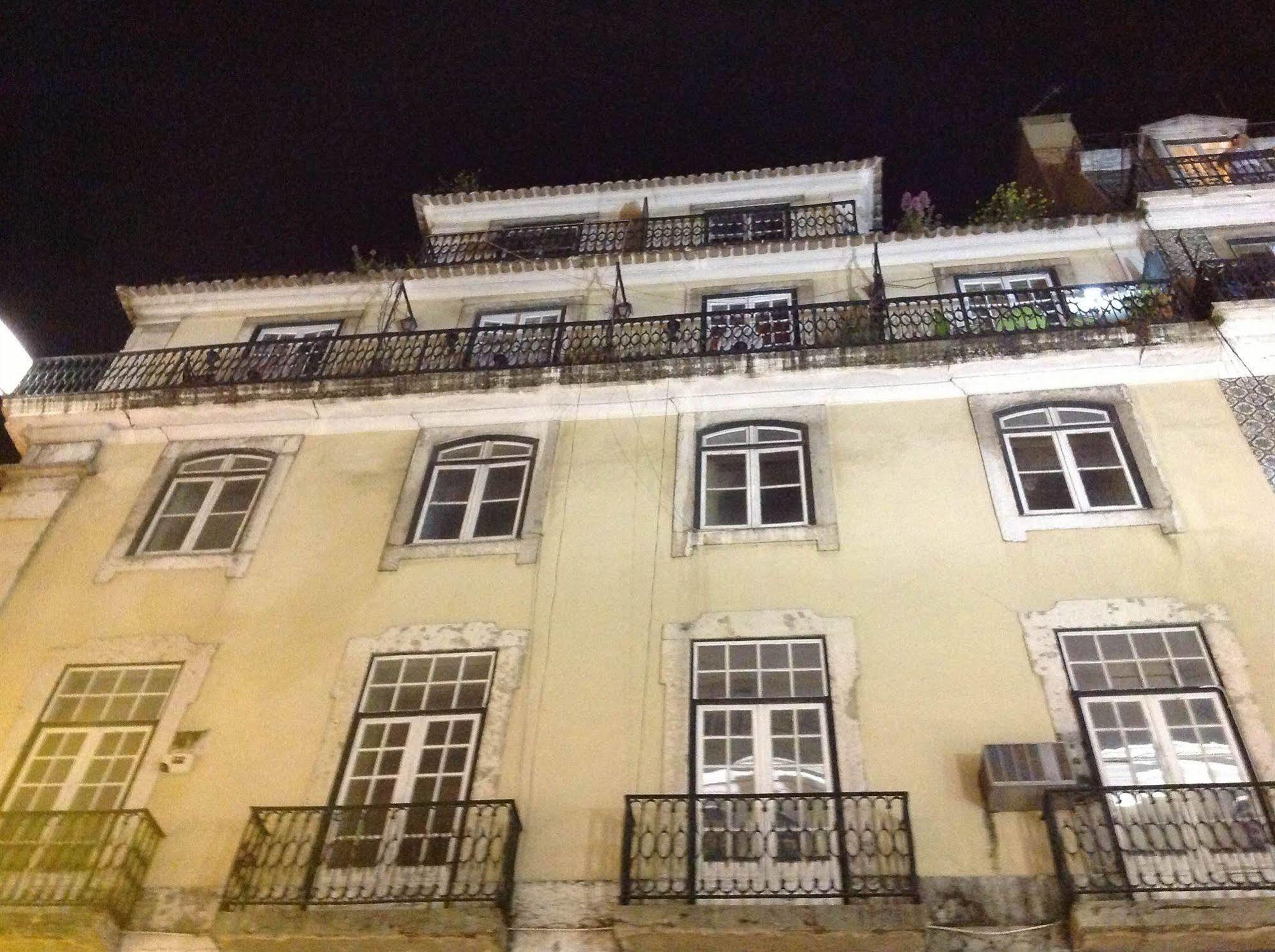 New Aljubarrota Guest House Lisboa Extérieur photo