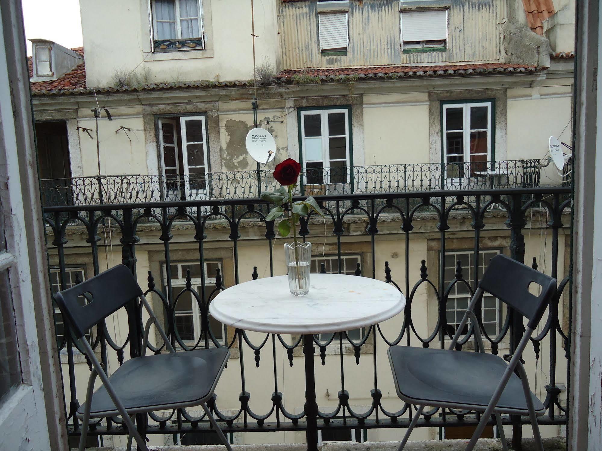 New Aljubarrota Guest House Lisboa Extérieur photo