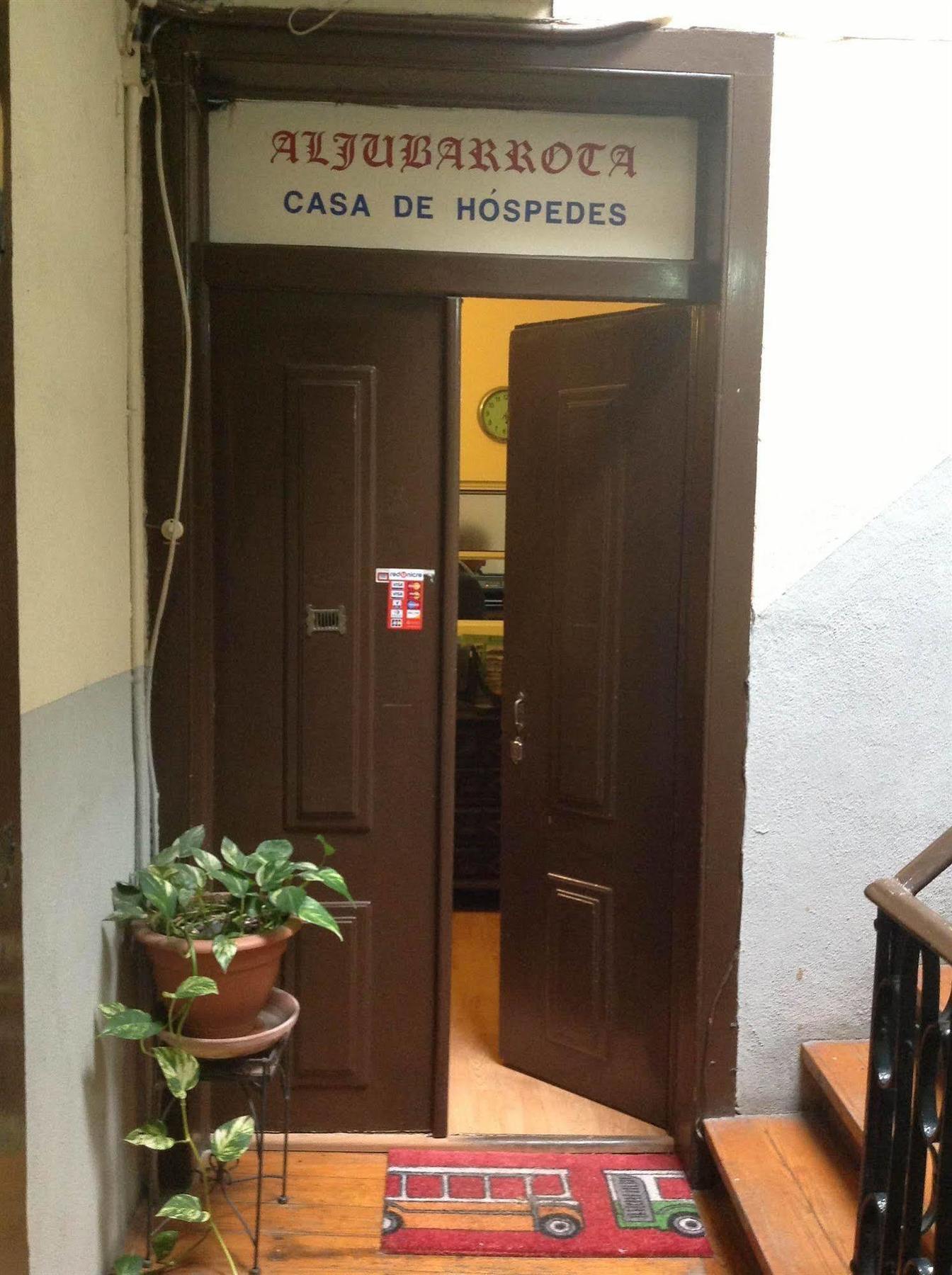 New Aljubarrota Guest House Lisboa Extérieur photo